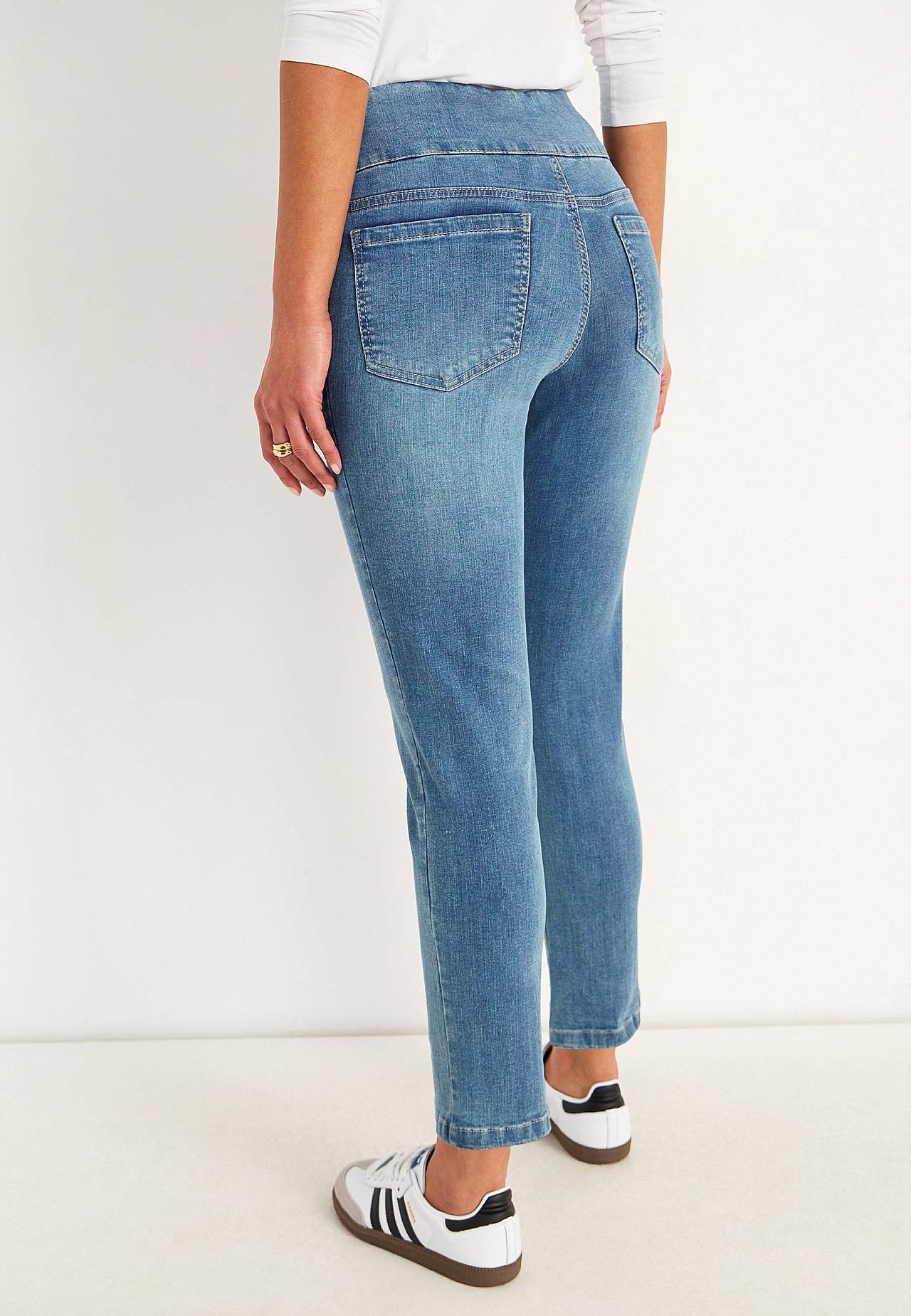 Supersköna ankeljeans i denim