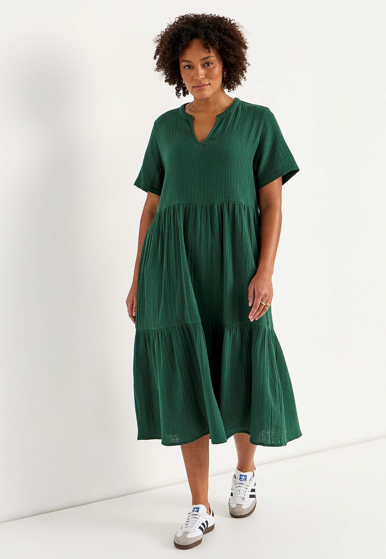 Klänning i krinklad bomull