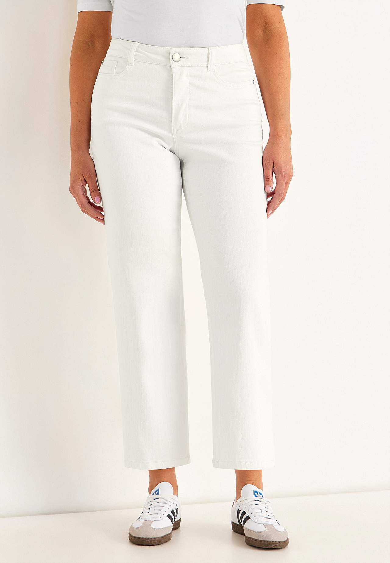 Stretchiga ankeljeans