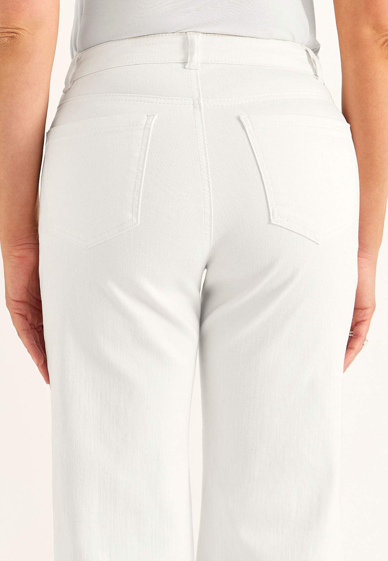 Stretchiga ankeljeans