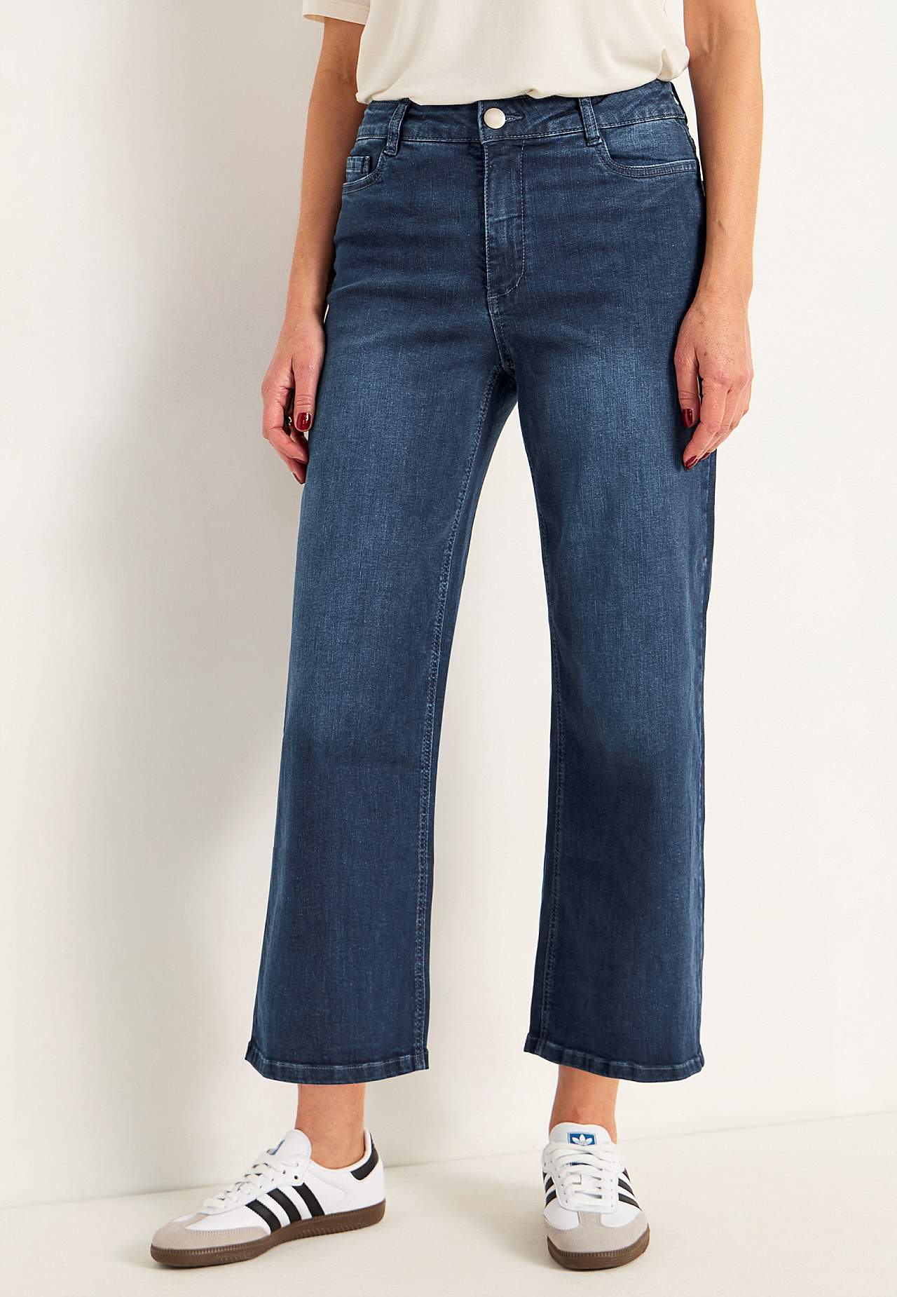 Stretchiga ankeljeans