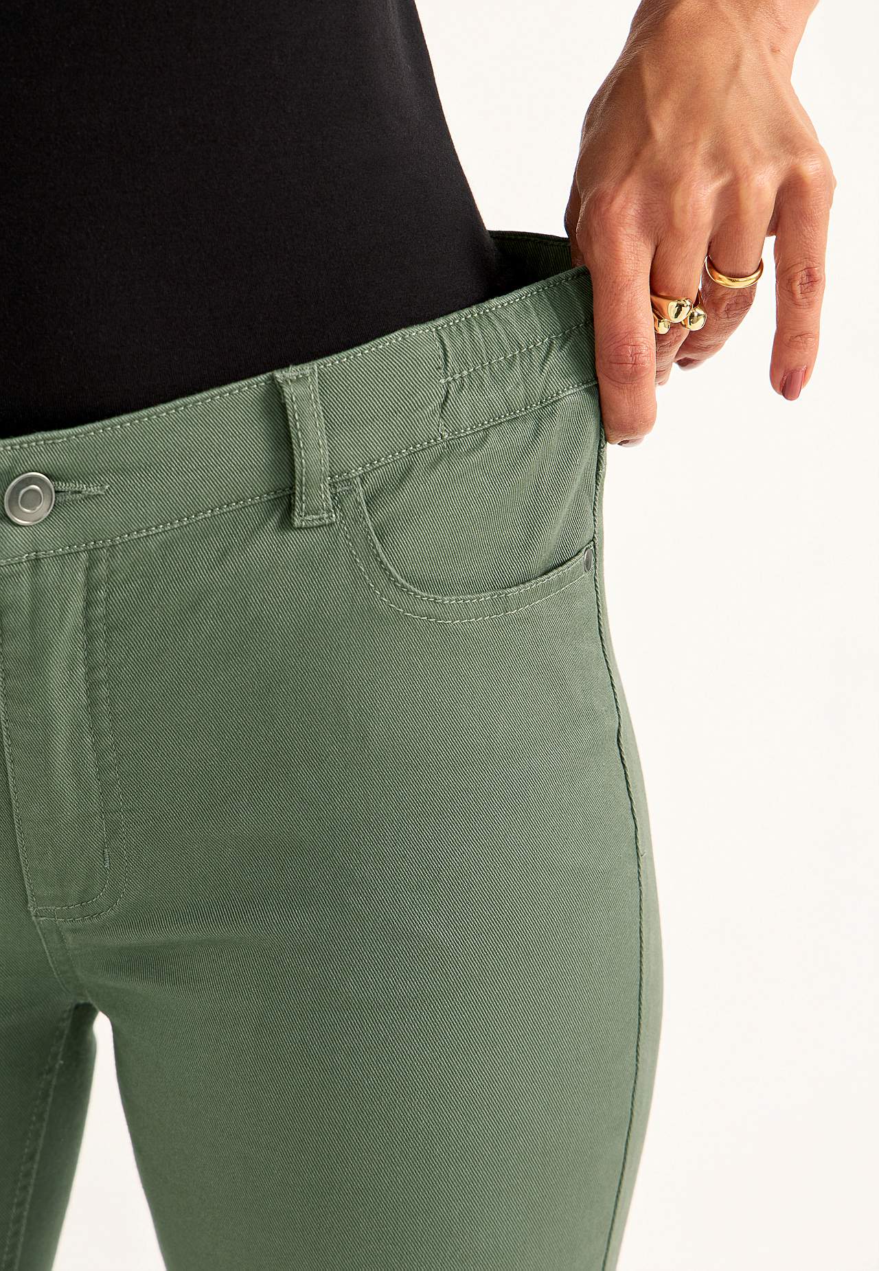 Jeans med resårmidja