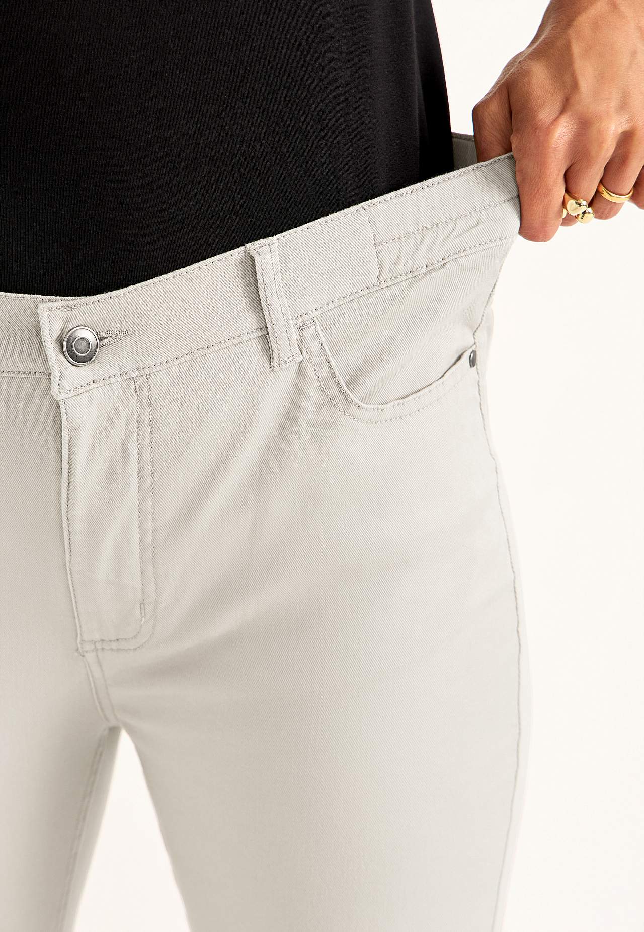 Jeans med resårmidja