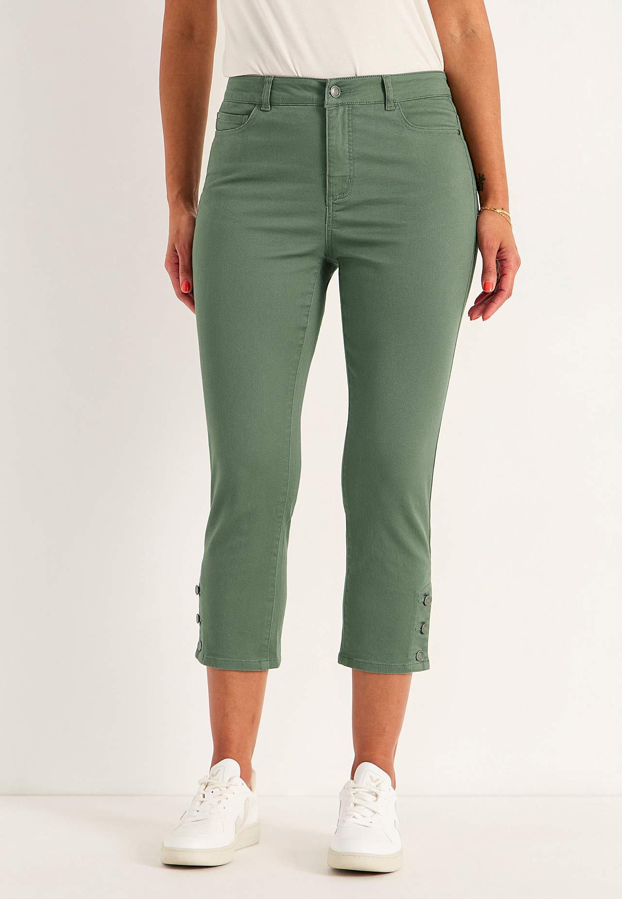 Caprijeans med femficksdesign
