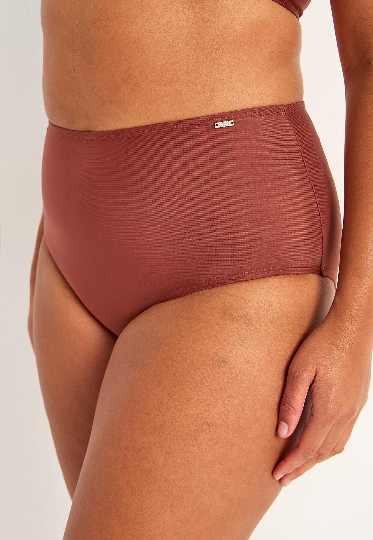 Bikinitrosa med hög midja