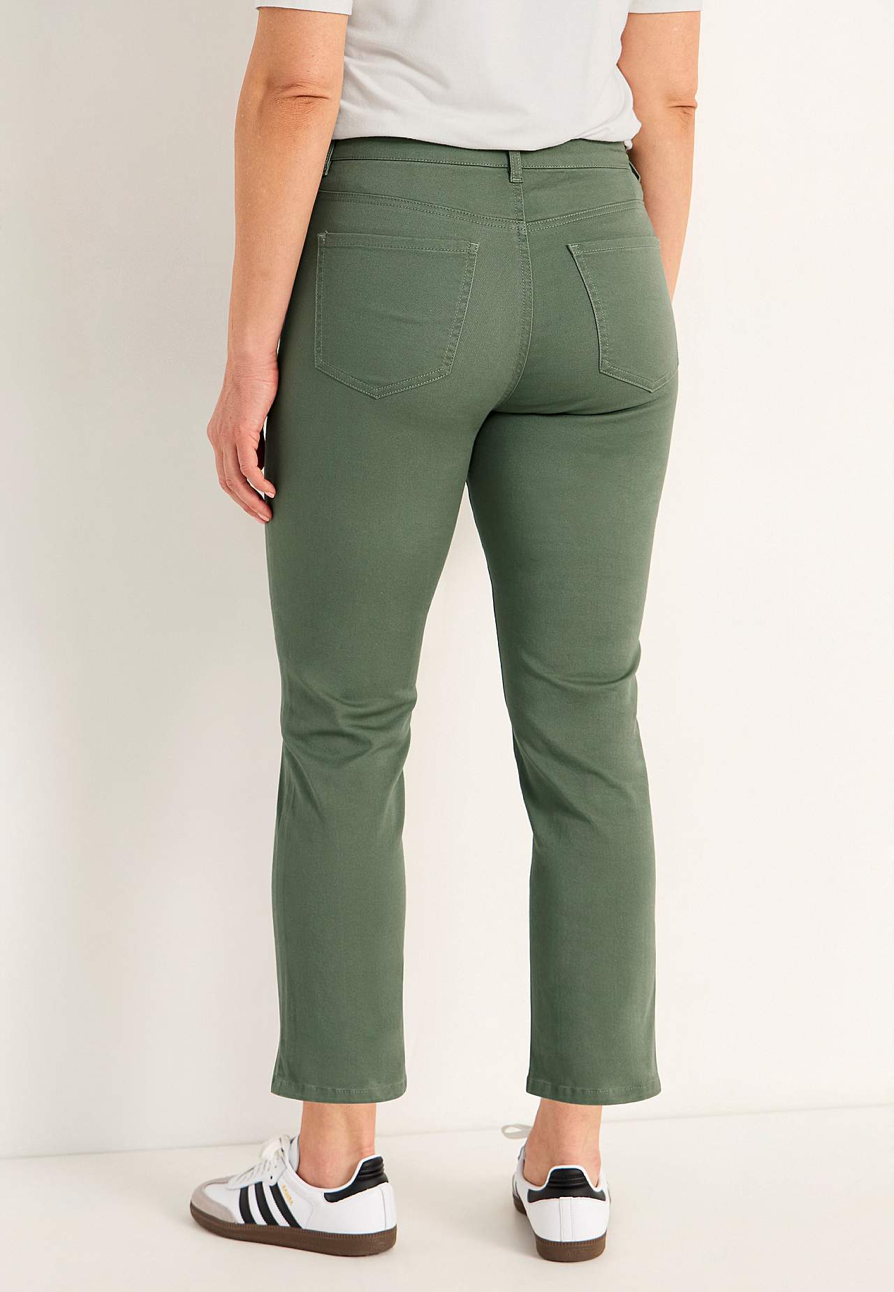 Något smalare ankeljeans