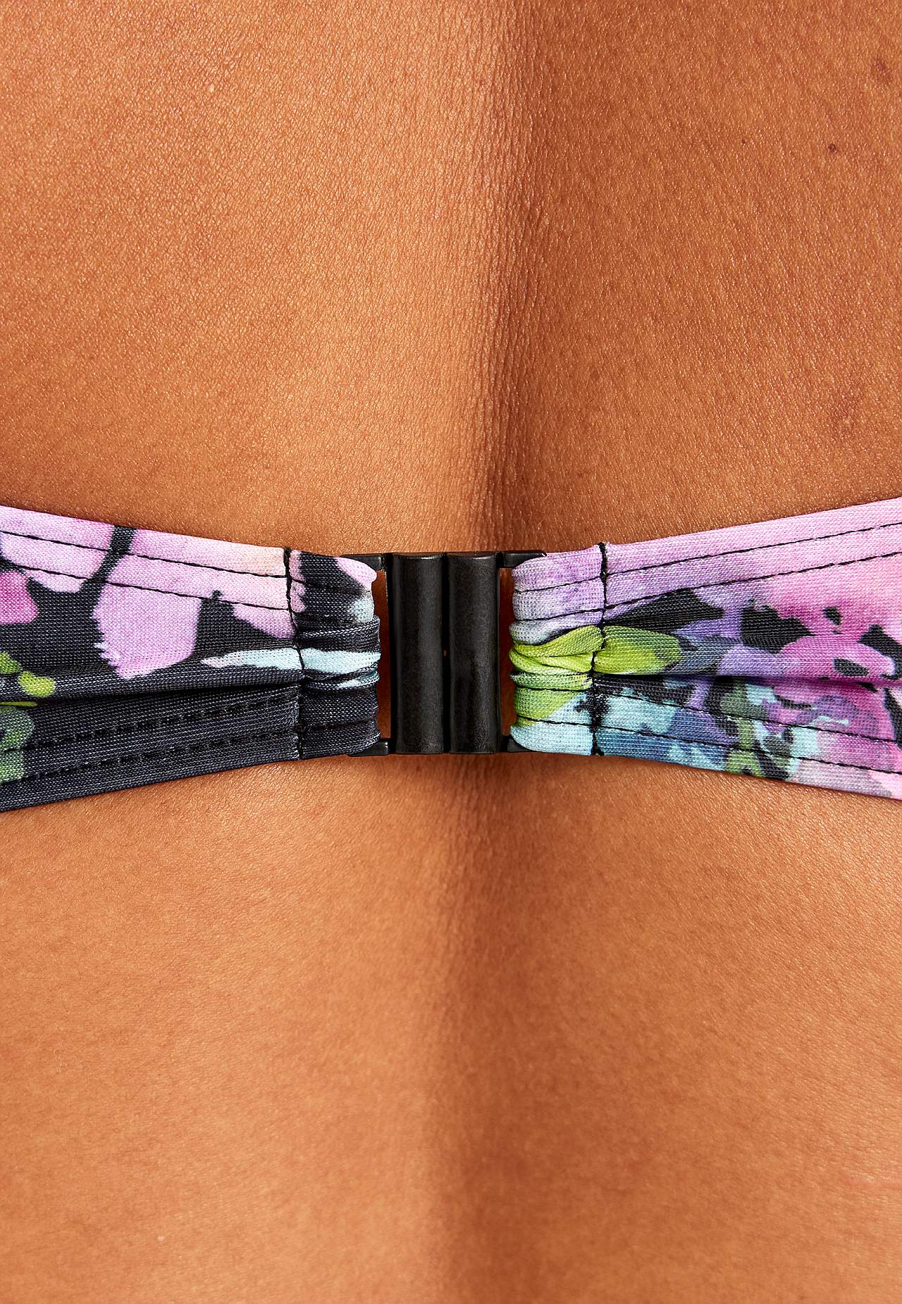 Bygellös bikini-bh