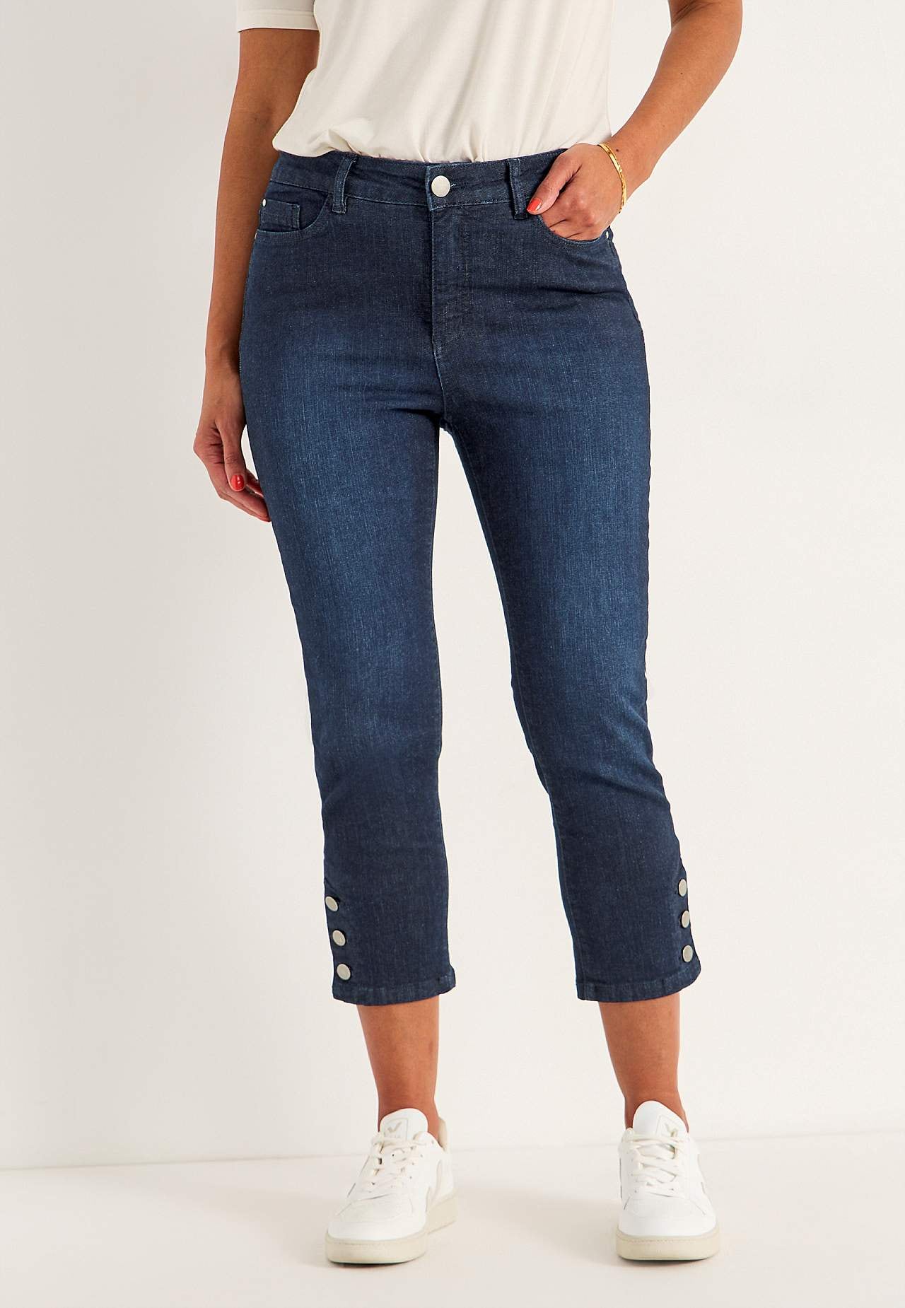 Caprijeans med knappgylf