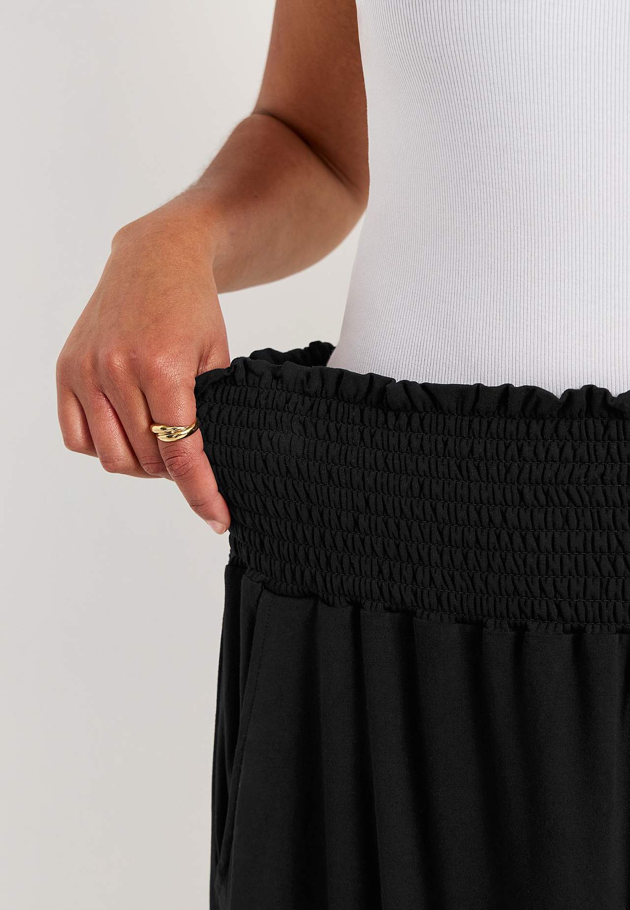 Trikåkjol med fickor