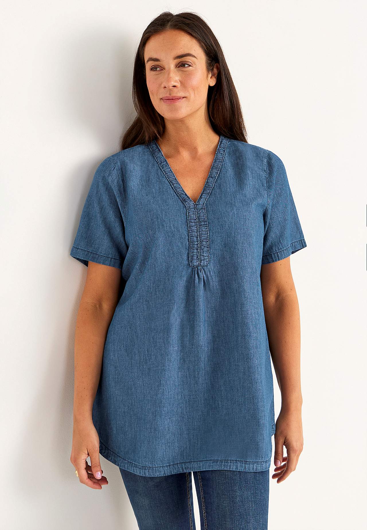 Denimtunika med dekorativ v-ringning