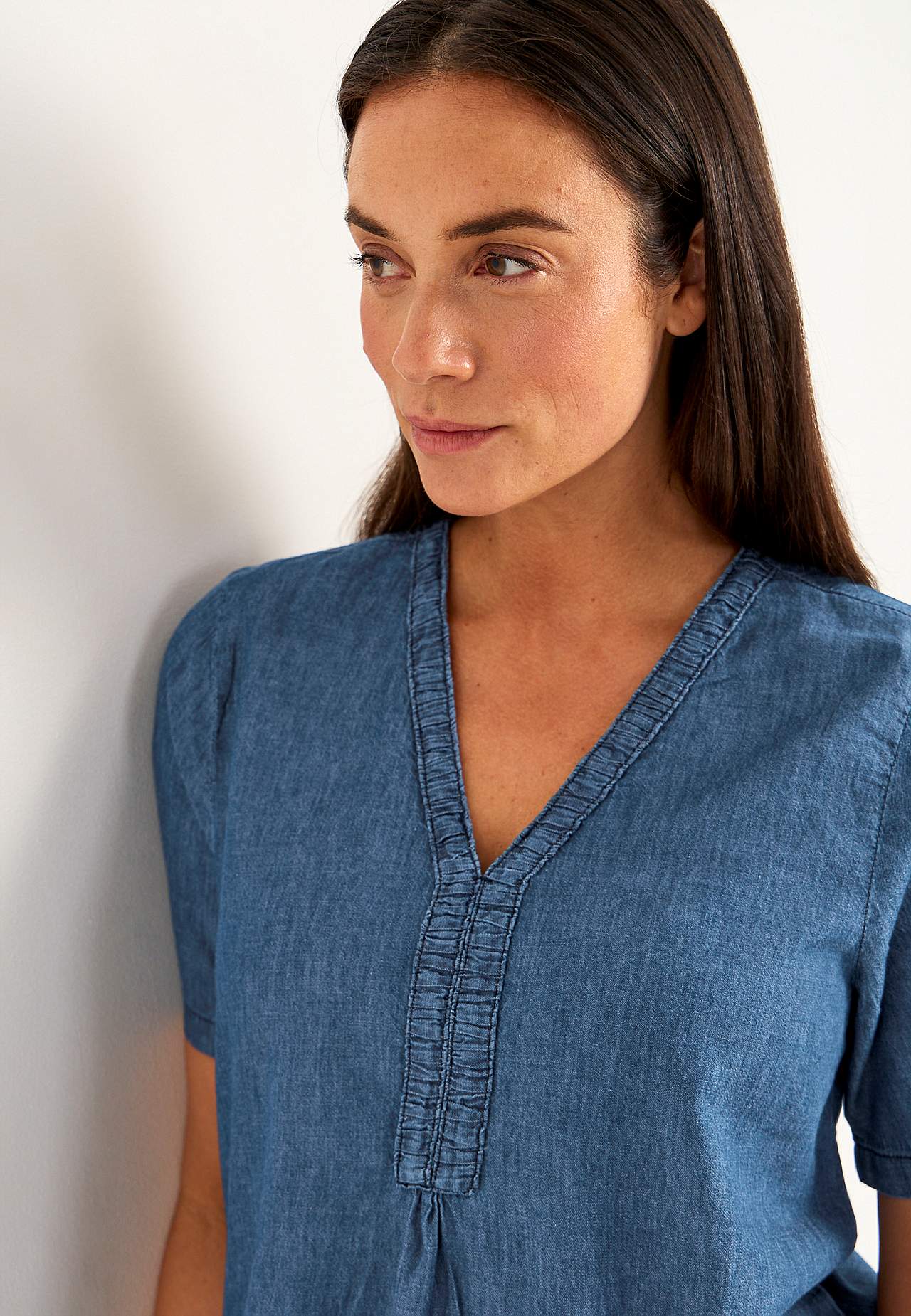 Denimtunika med dekorativ v-ringning