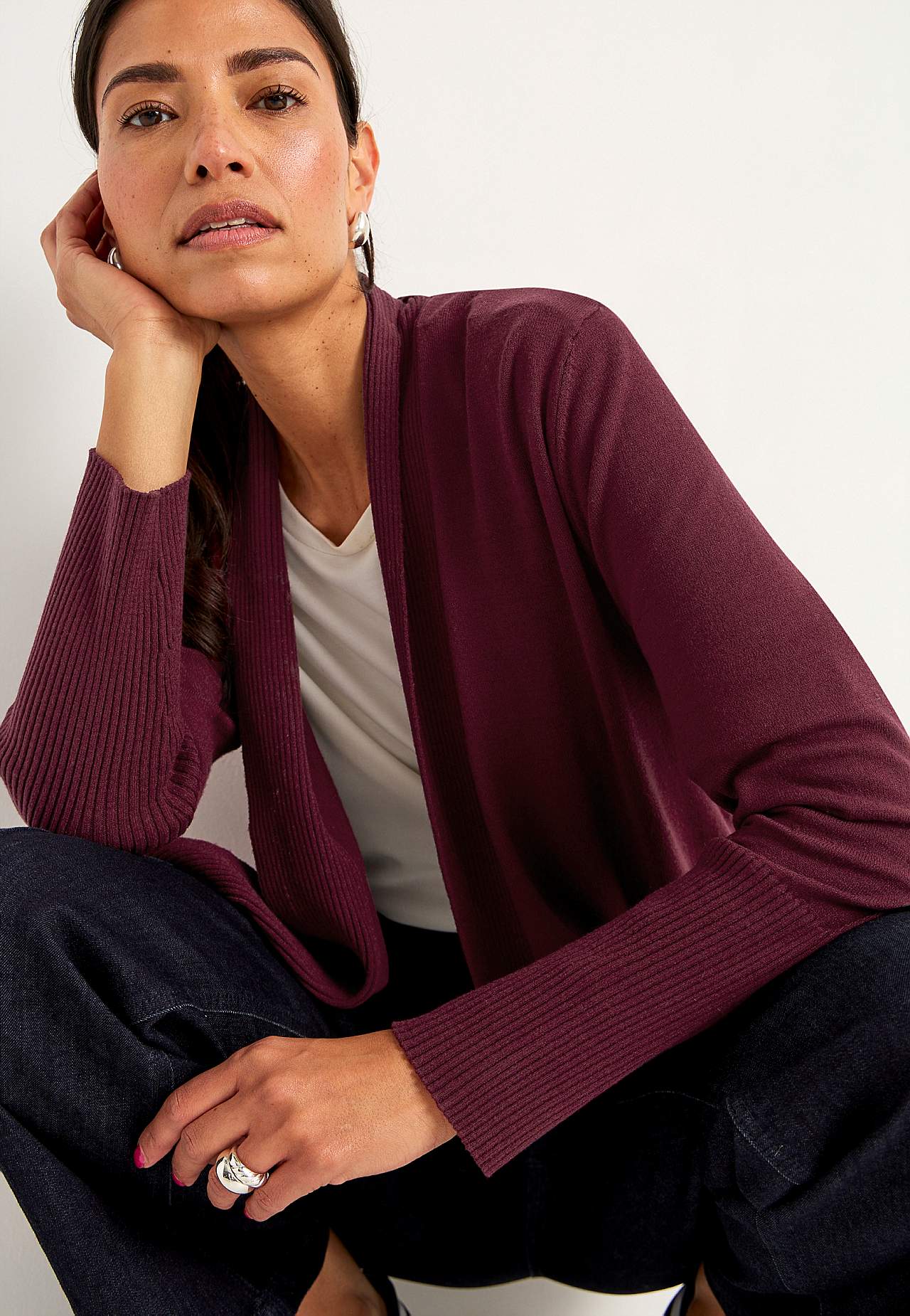 Finstickad cardigan