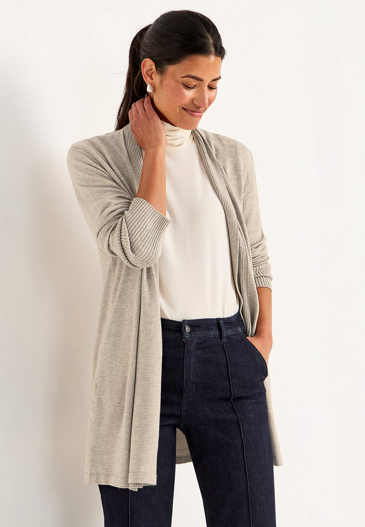 Finstickad cardigan