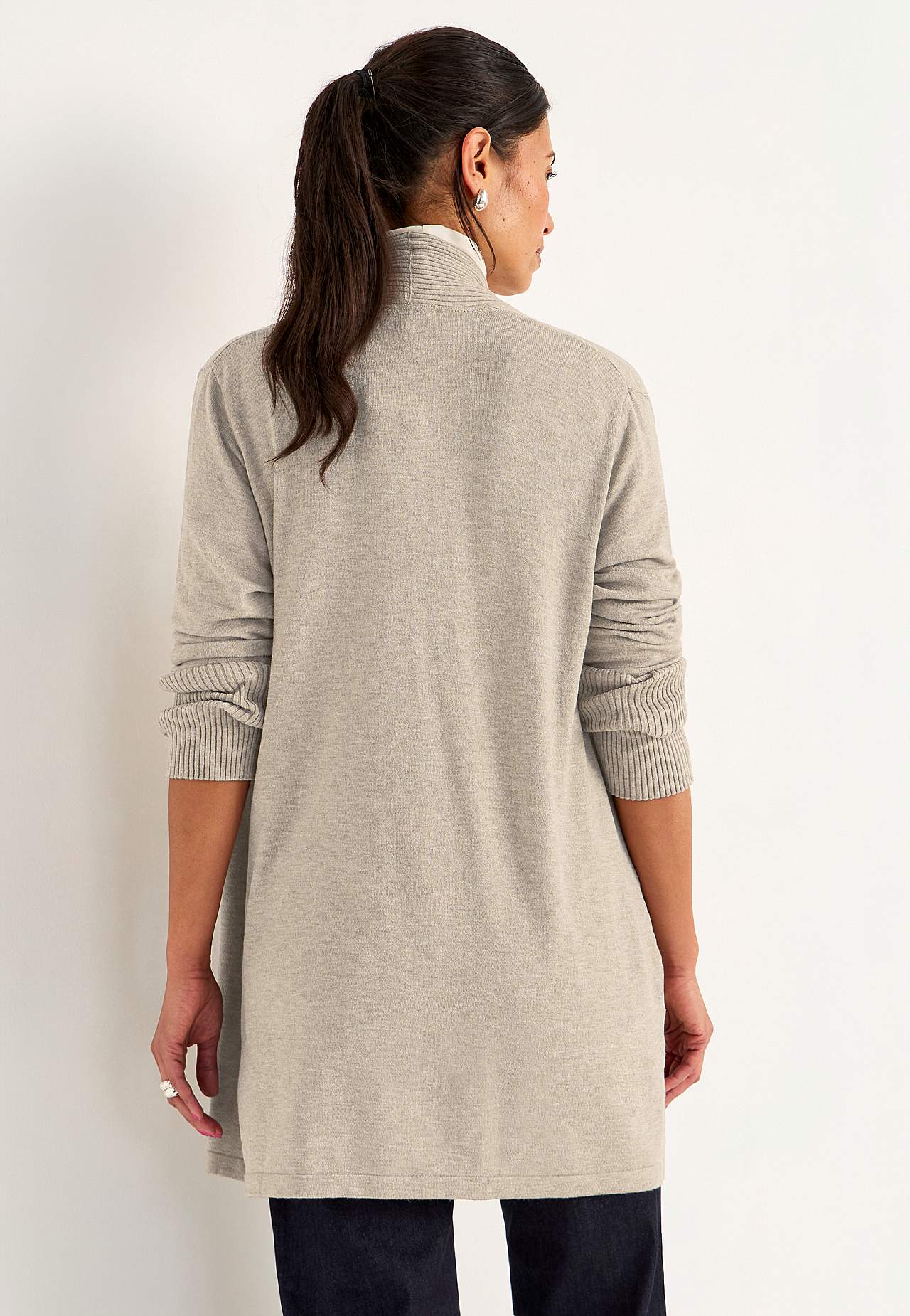 Finstickad cardigan