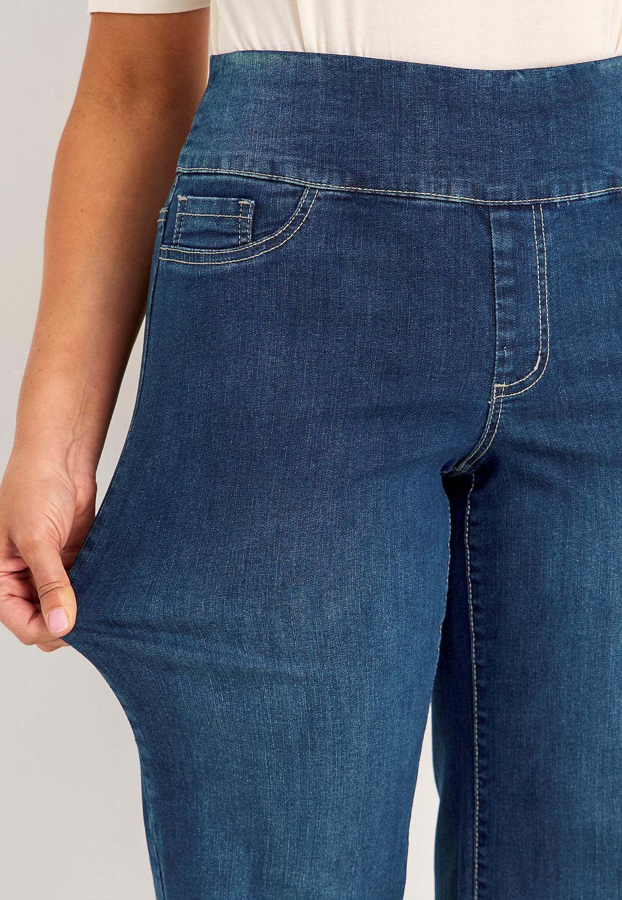 Jeans med hög resårmidja