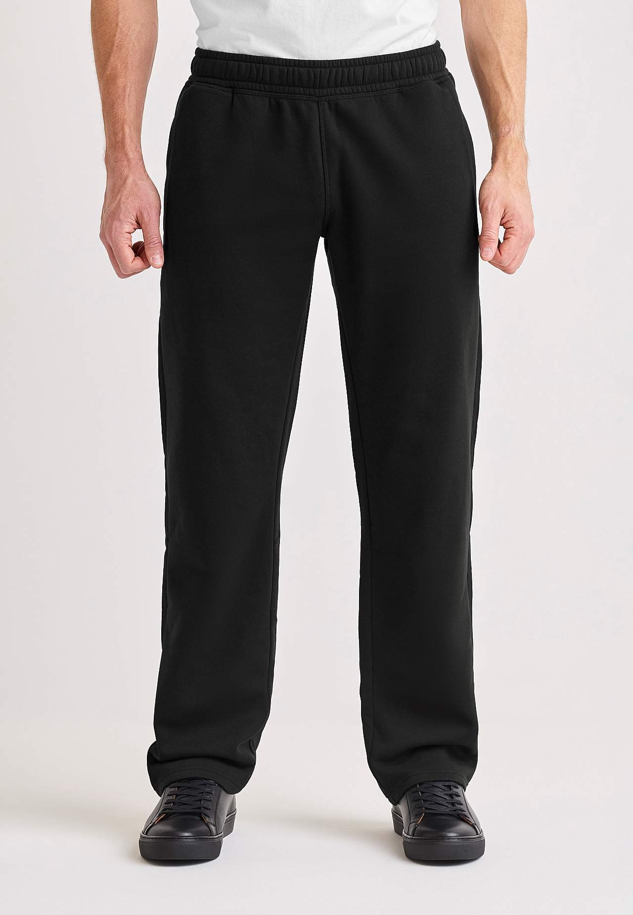 Bekväm sweatshirtbyxa med bakfickor