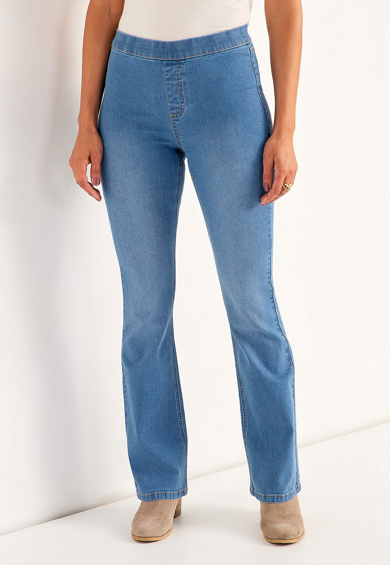 Stretchiga jeggings med bootcut