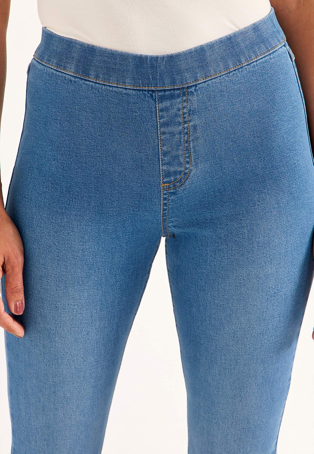 Stretchiga jeggings med bootcut