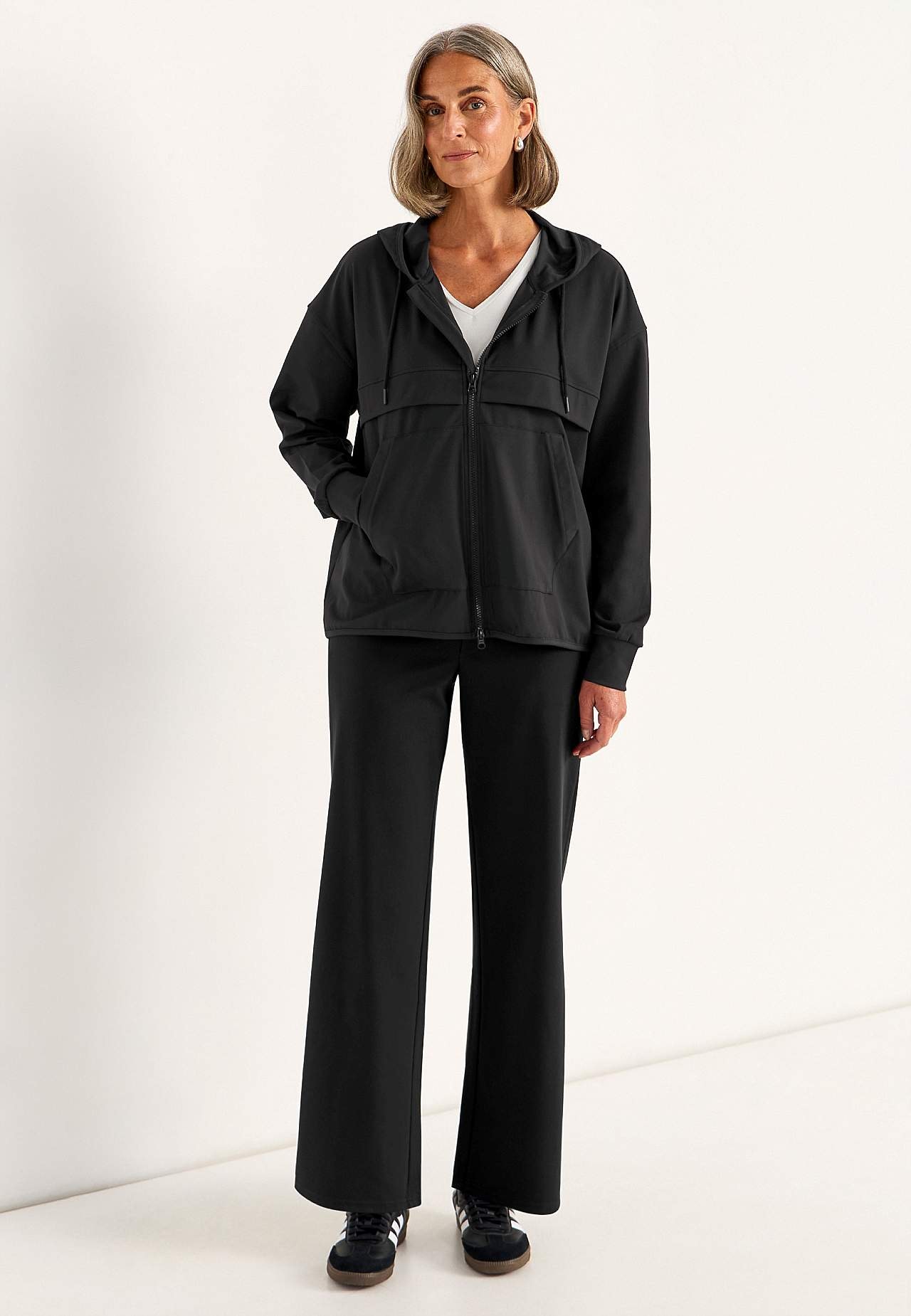 Mångsidig jacka med huva Daria