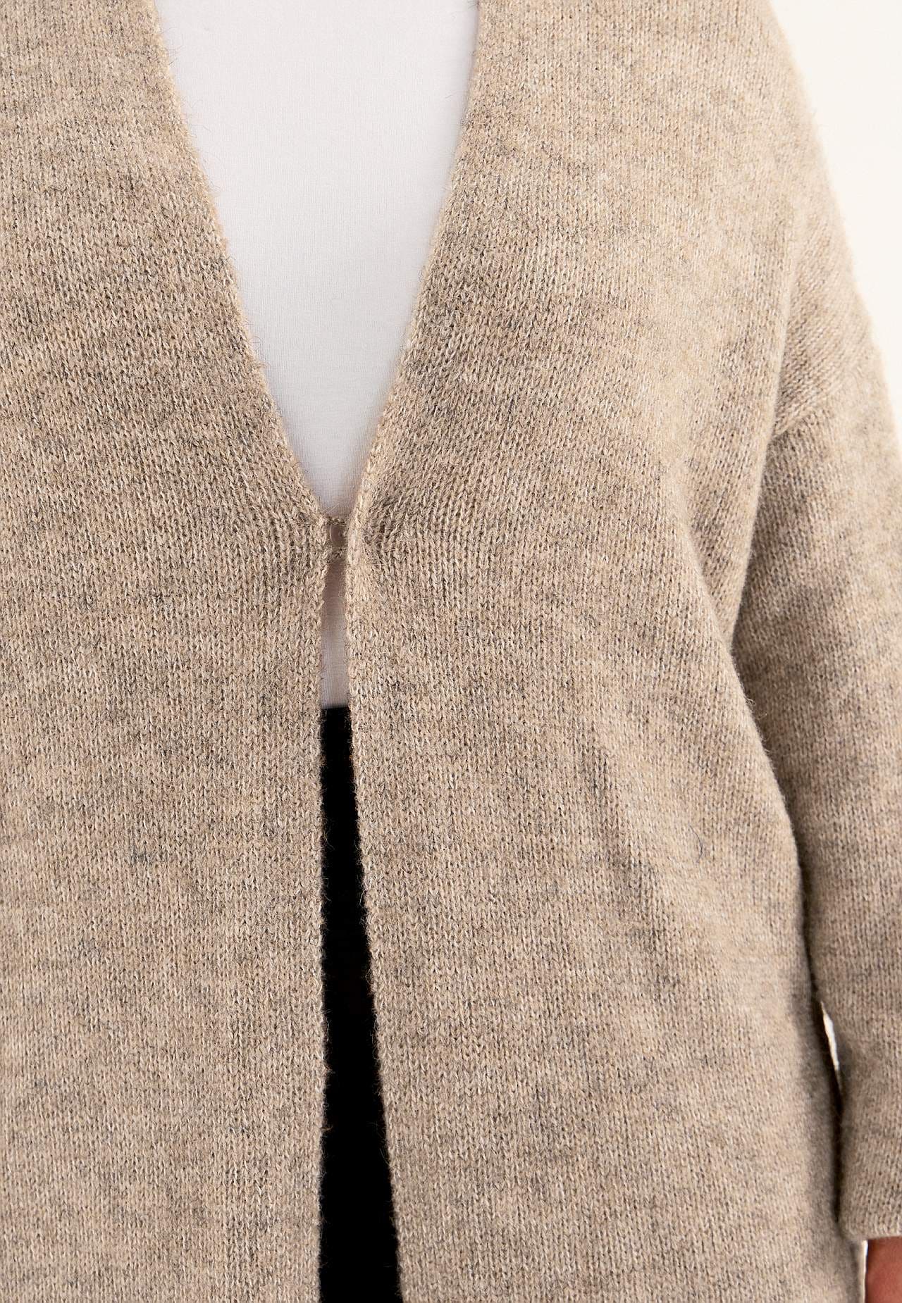 Stickad, lång cardigan