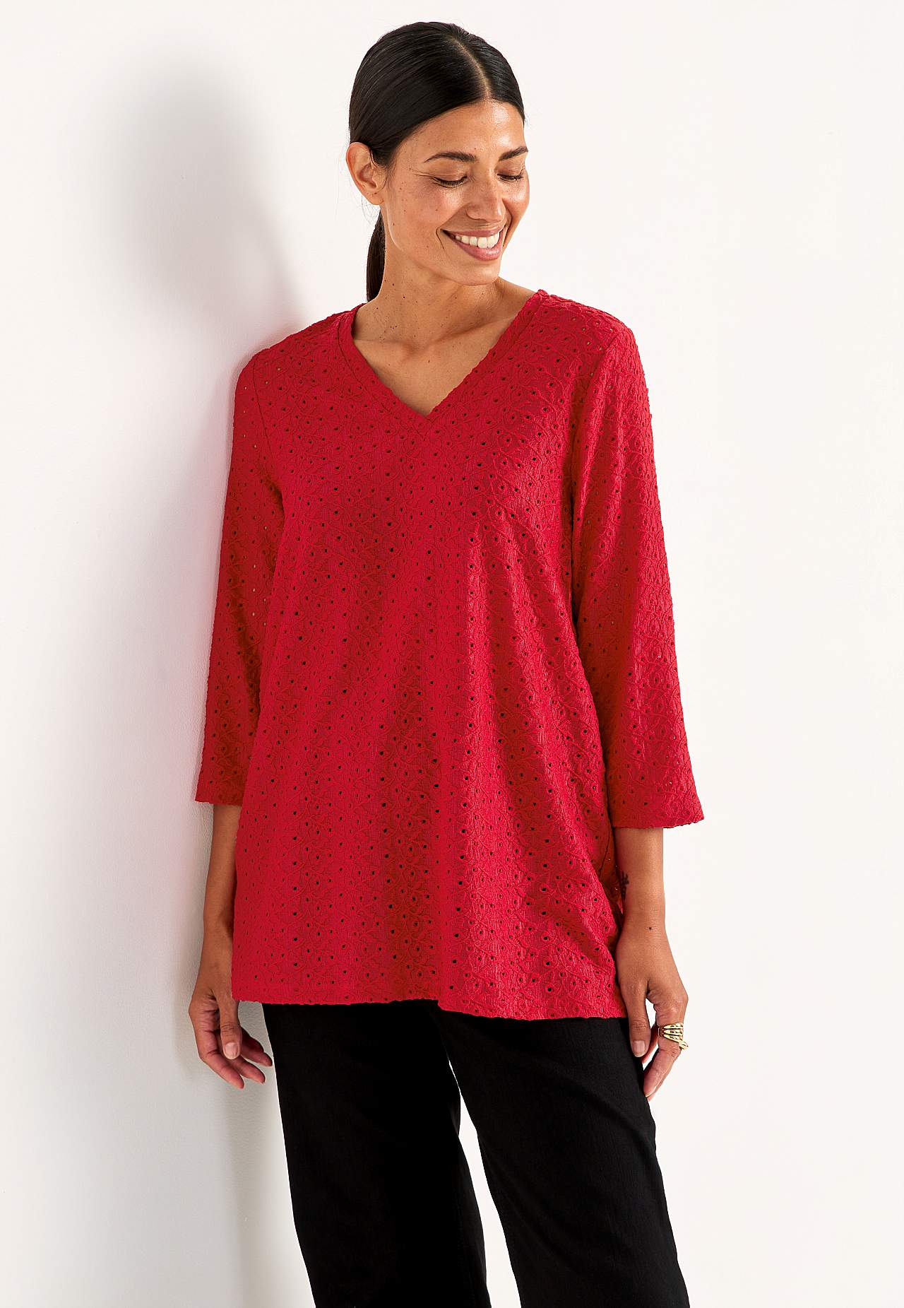 Topp med hålmönster