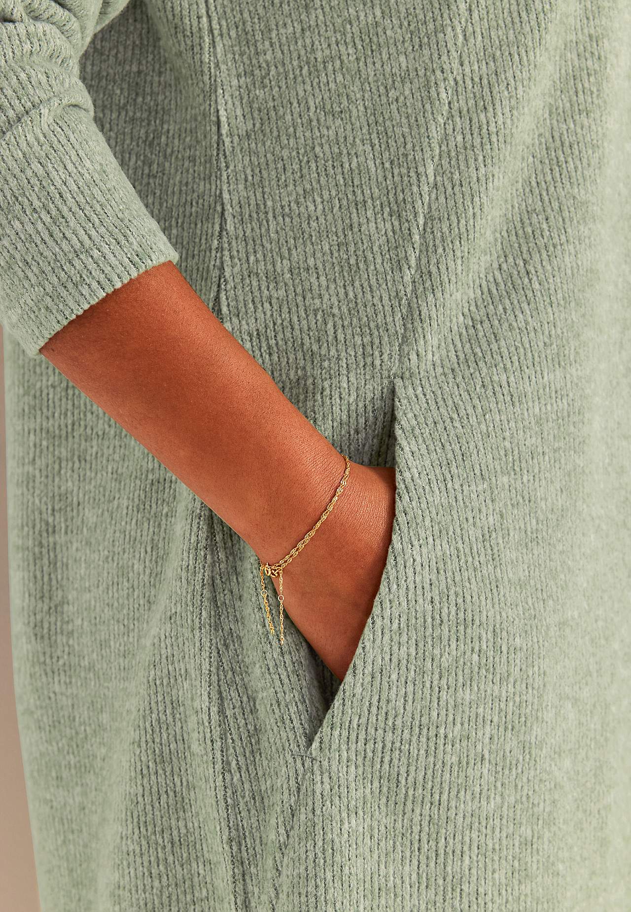 Supermjuk klänning med fickor Beata