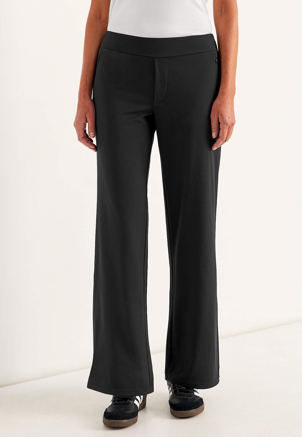 Mångsidig, vid trikåbyxa Daria