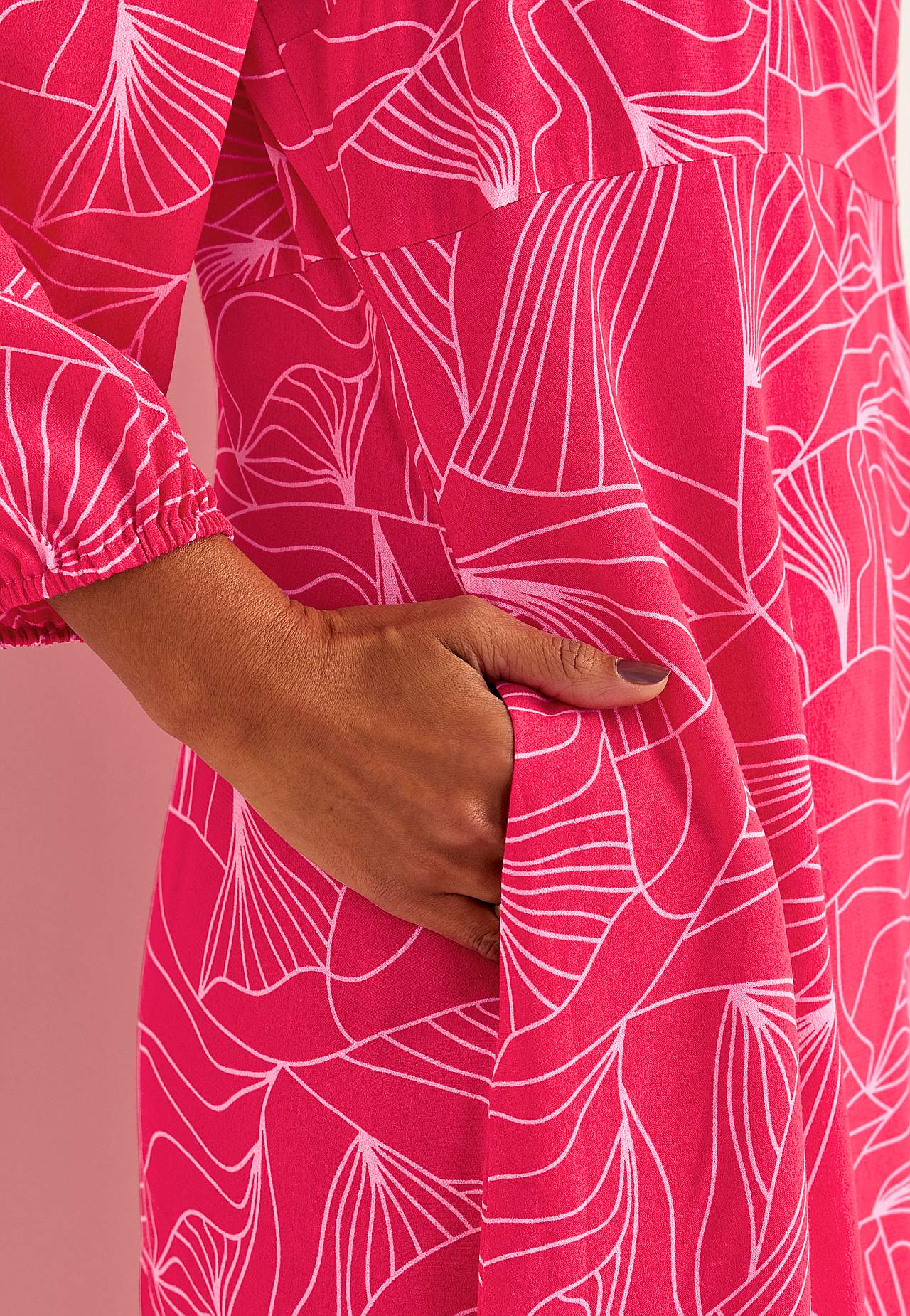 Vävd klänning med fickor