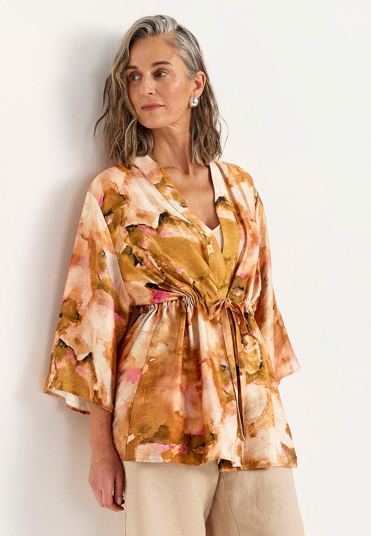 Mönstrad, följsam kimonojacka