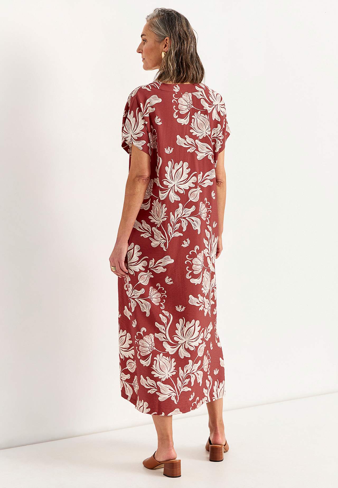 Mönstrad klänning med fickor