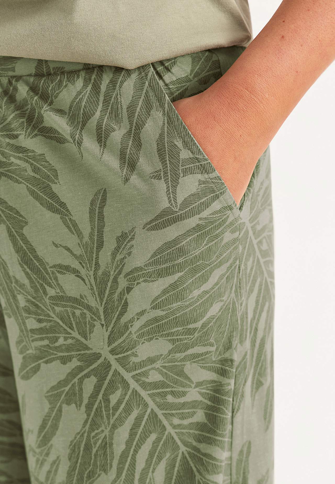 Culottebyxa i ekologisk bomull med fickor