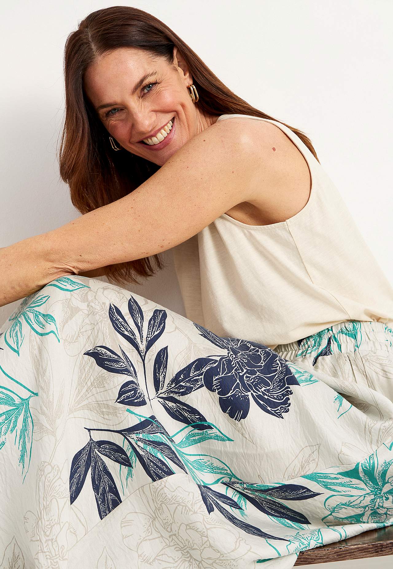 Blommig kjol med fickor