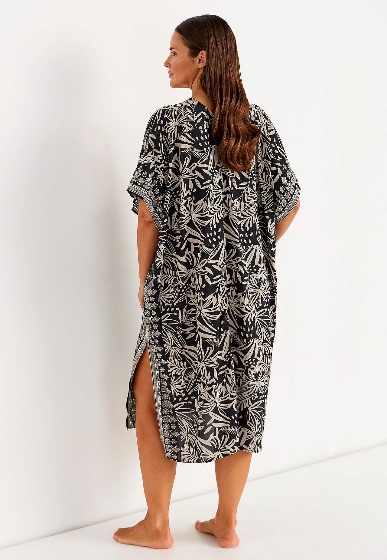 Mönstrad strandkaftan med knappar