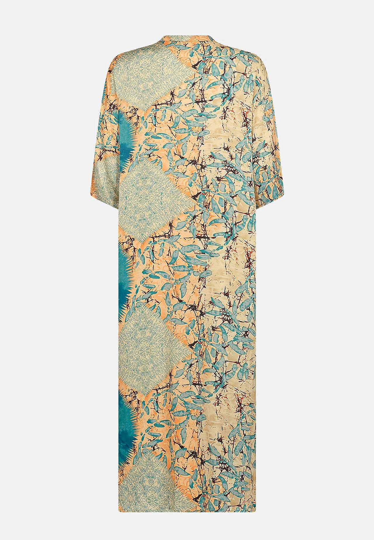 Mönstrad satinklänning