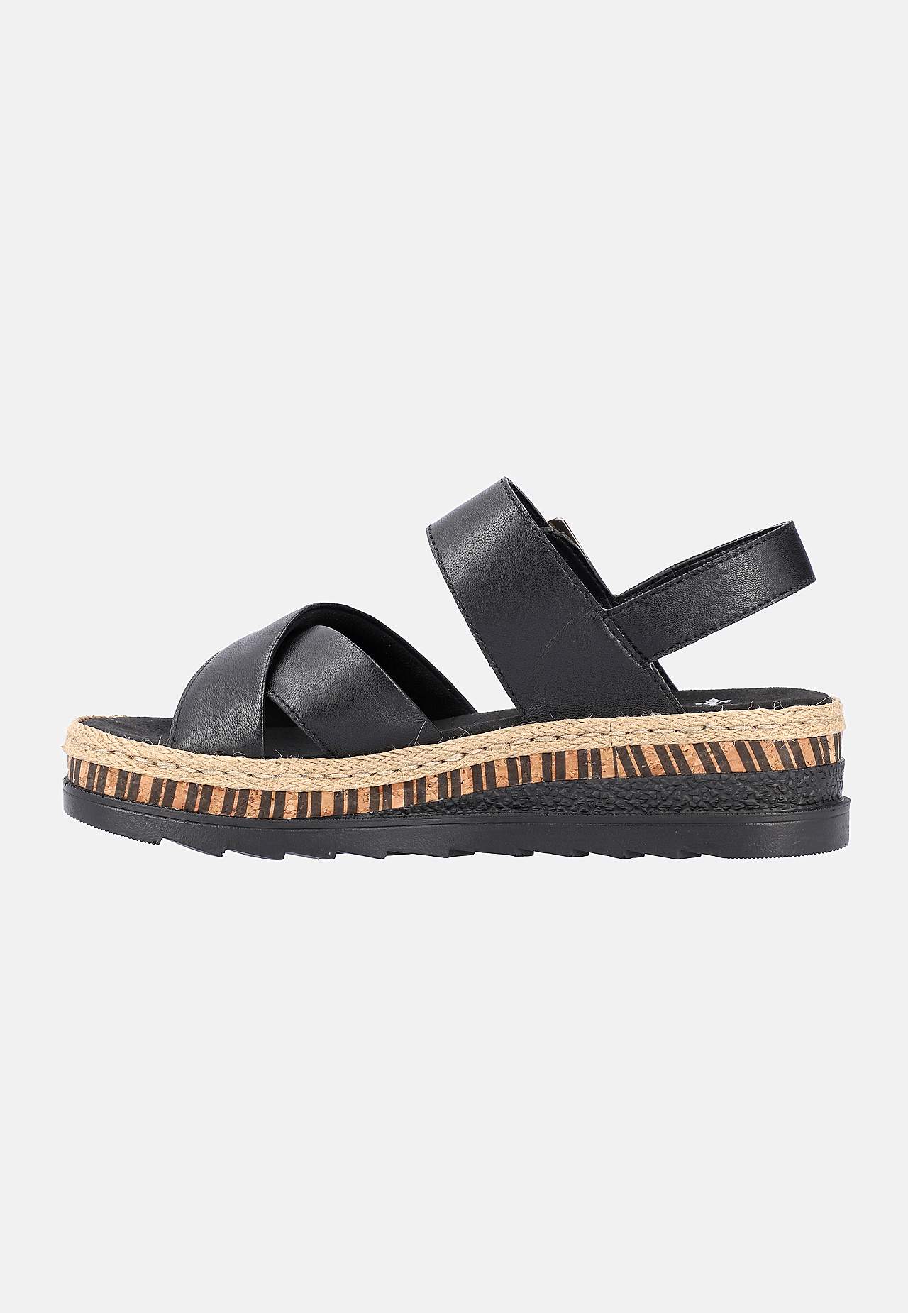 Bekväm skinnsandal med korsande remmar