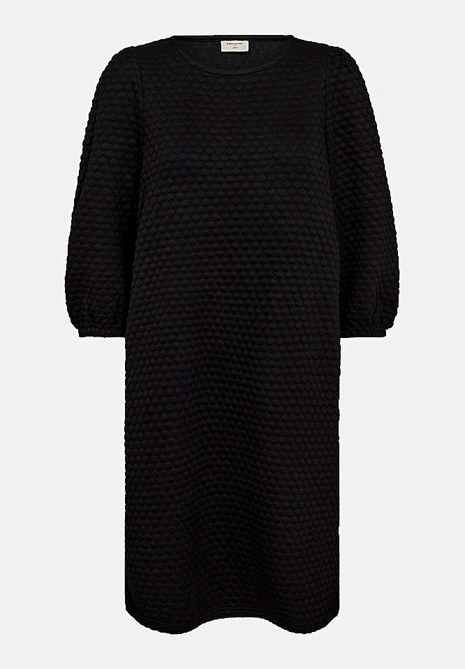 Trikåklänning med 3D-struktur