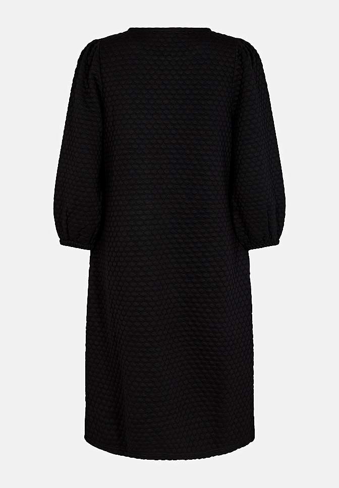 Trikåklänning med 3D-struktur