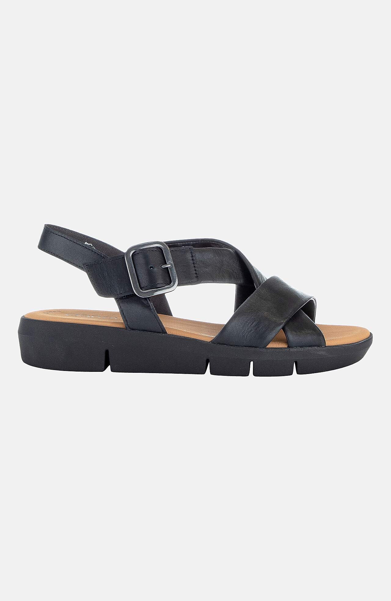 Skinnsandal med remmar