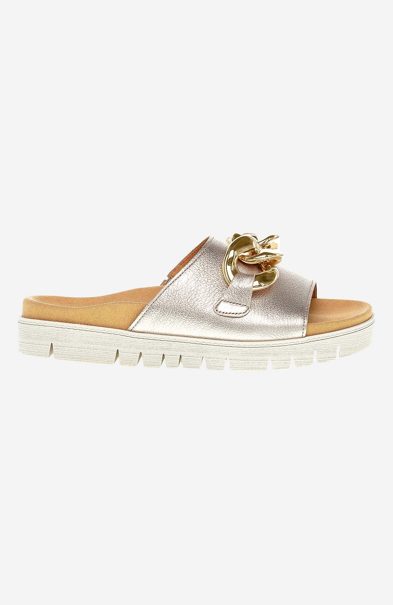 Sandal med guldkedja