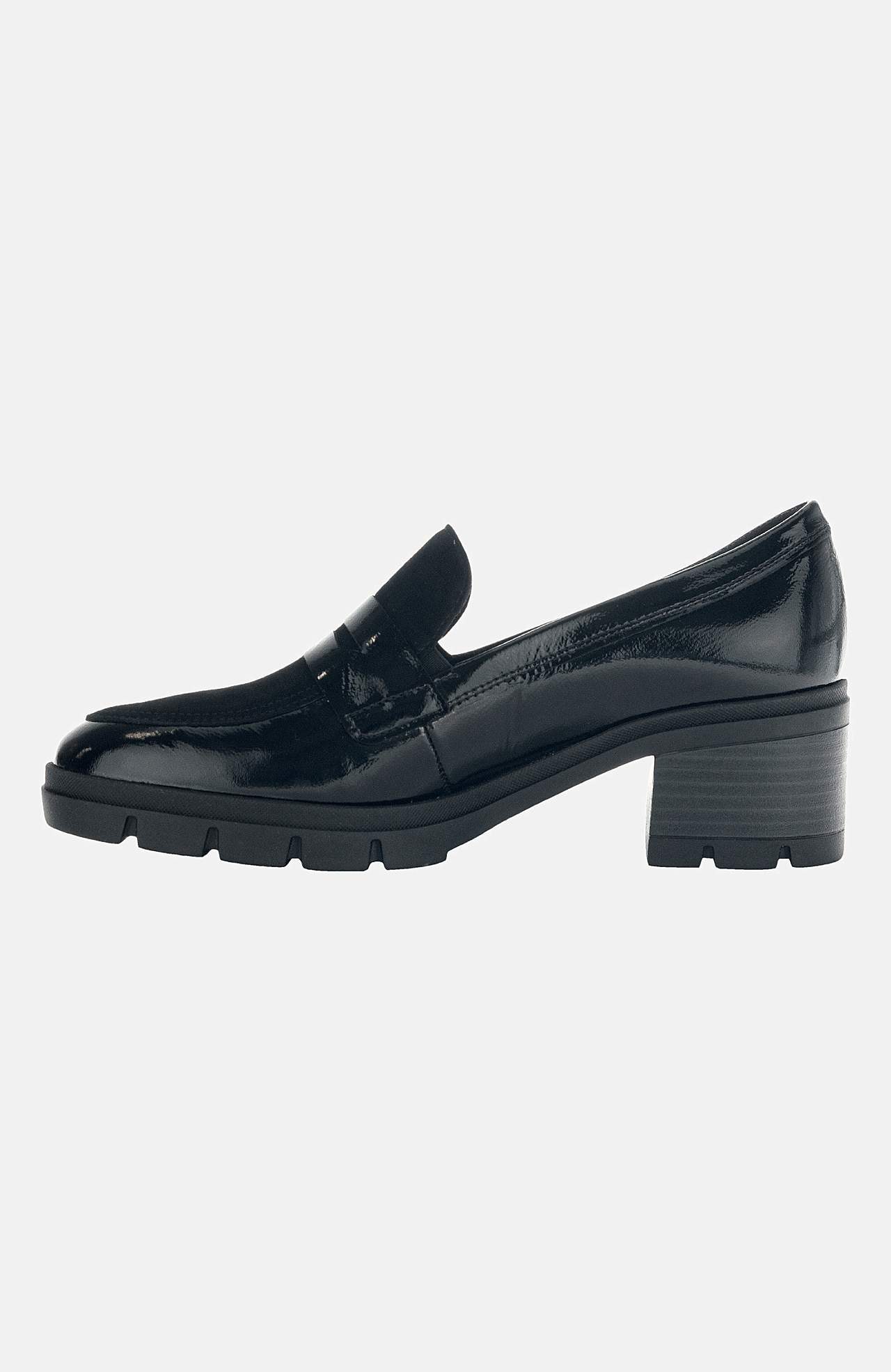 Loafer i lackat skinn med klack