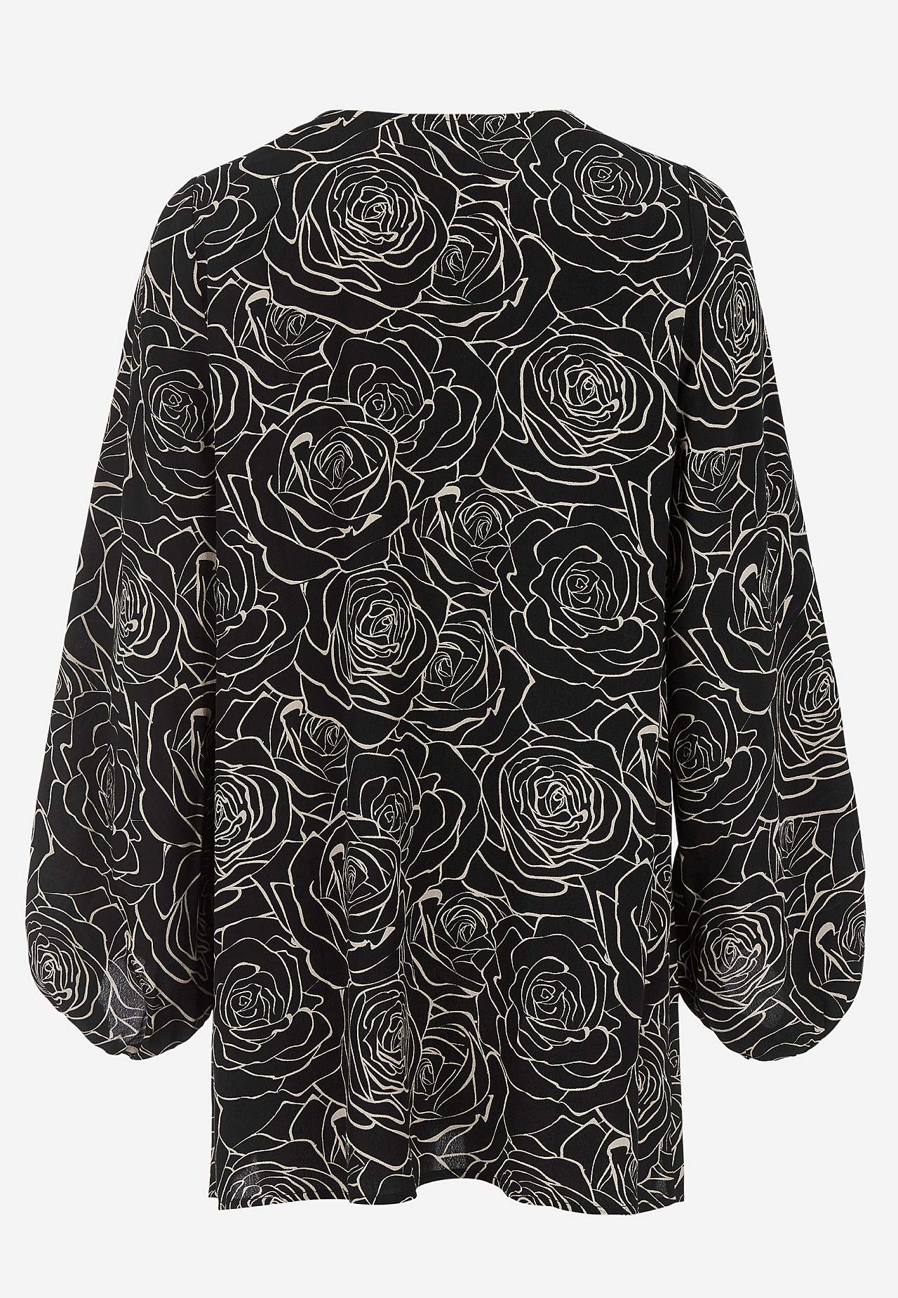 Blommönstrad blus i viskos