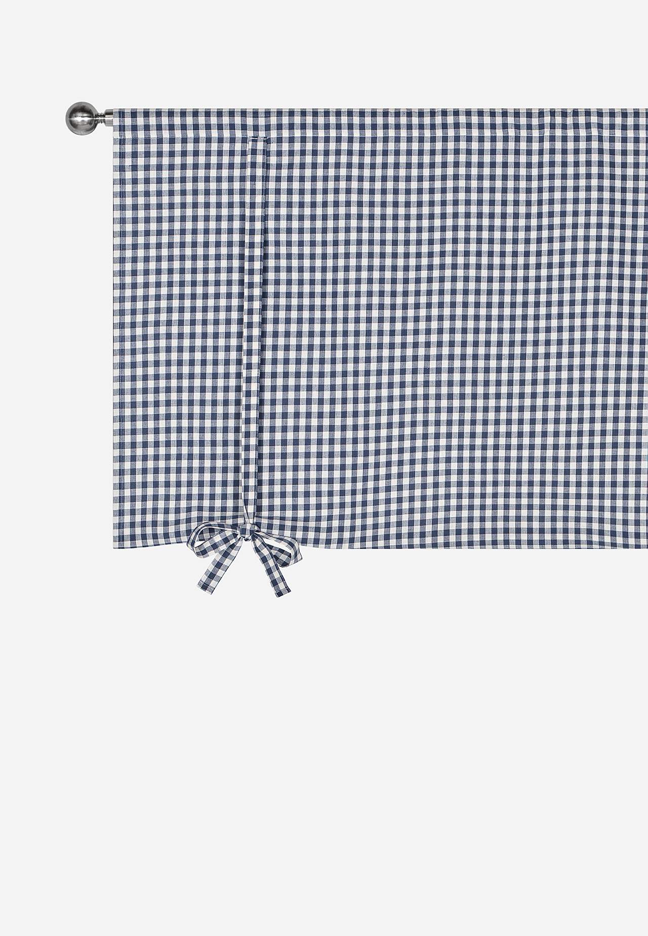 Vävd, rutig hissgardin