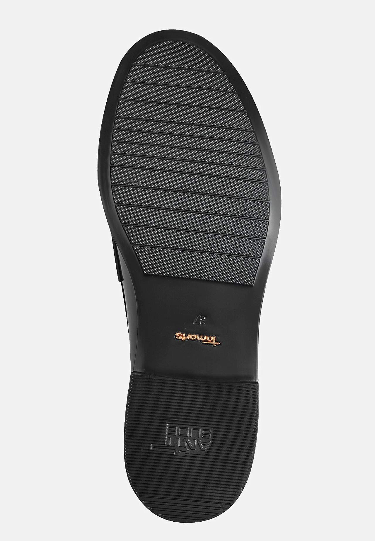 Lackad loafer med tofsar