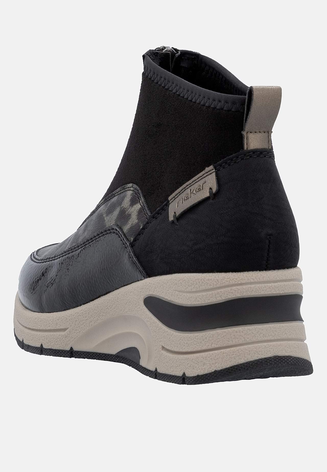 Sneakerkänga med kilklack