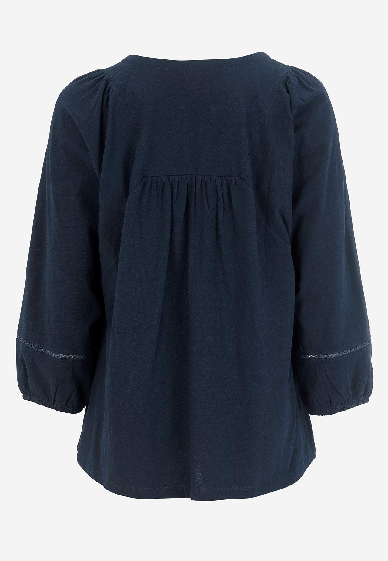 Trikåtopp med boho stil