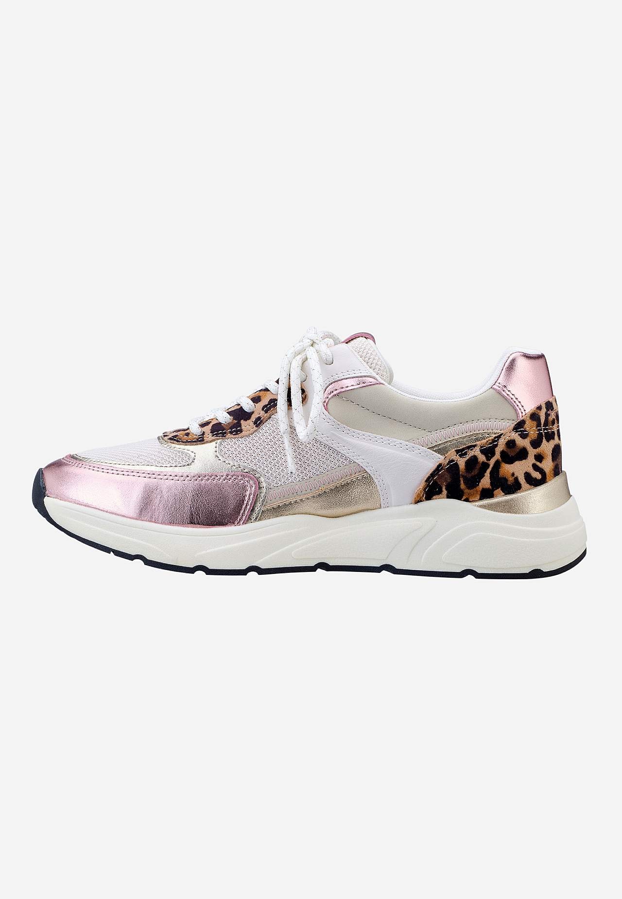 Sneaker med snörning
