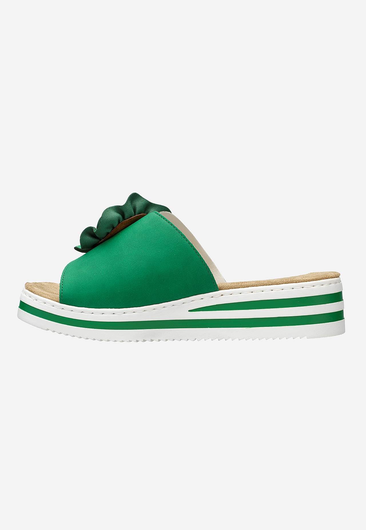 Sandal med kilklack