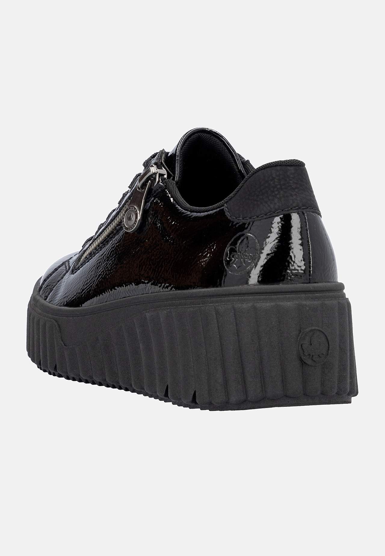 Lackad sneaker i skinn