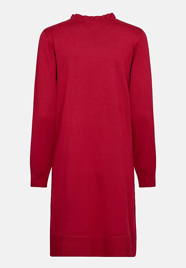 Finstickad klänning med knappar